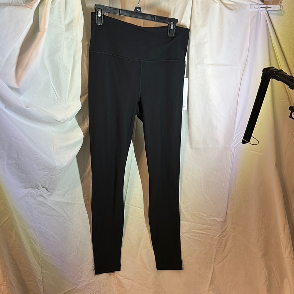 Black High-Waisted Yogalicious Leggings large nwt